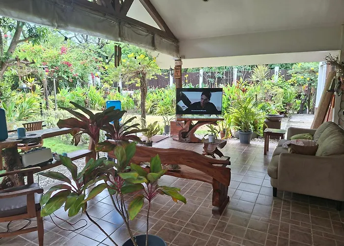 The English Filipina Secret Garden Resort